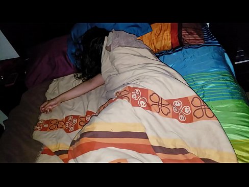 ❤️ Fillastro reprendendo á súa nova madrasta mentres ela dorme. Porno fb en % gl.courseclass.ru % ️❤